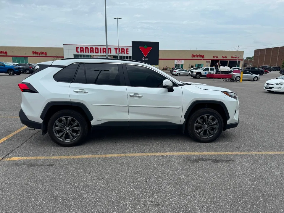 Toyota Rav4 2024 photo 4