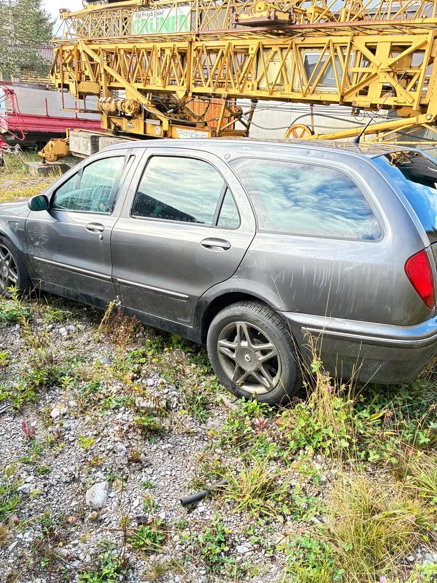 Lancia Lybra 2002 photo 3