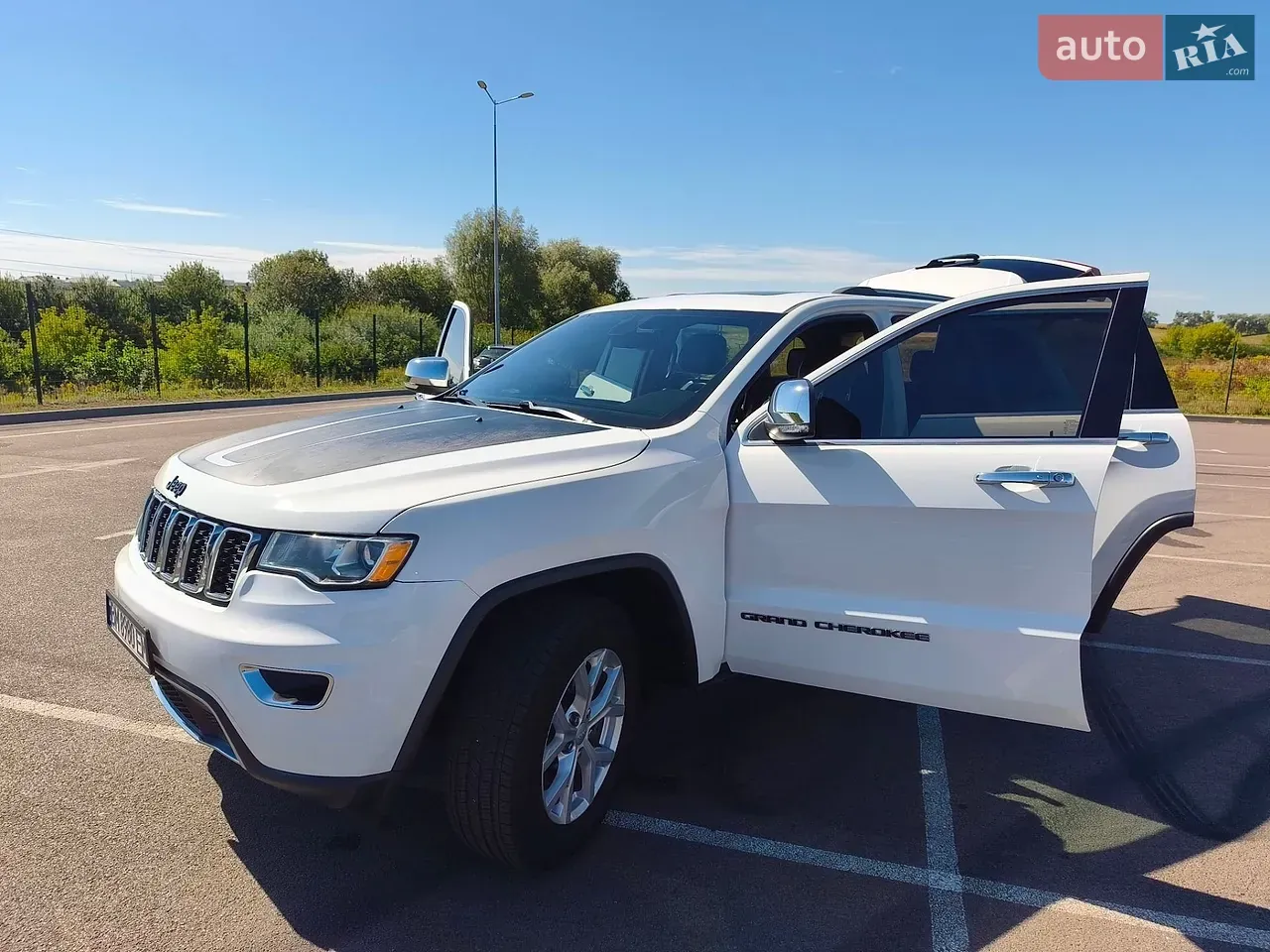 Jeep Grand Cherokee 2019 photo 3