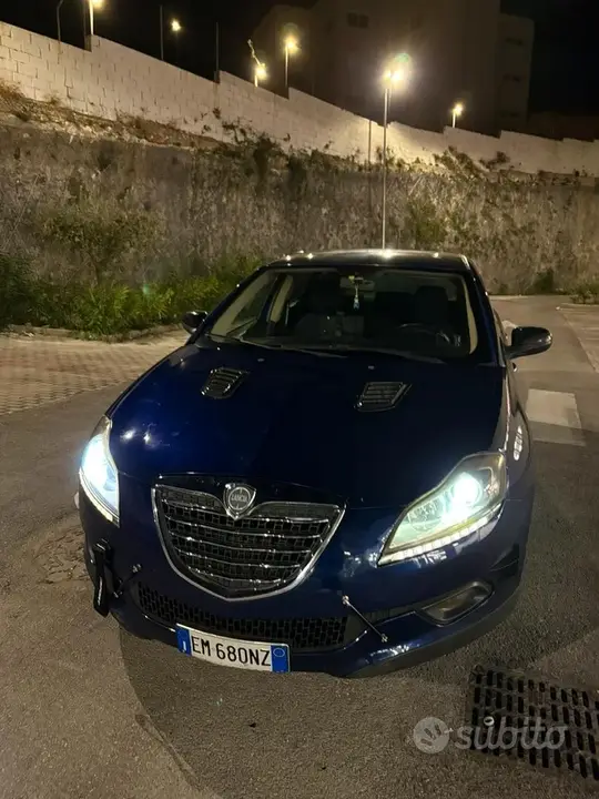 Lancia Delta 2012 photo 2