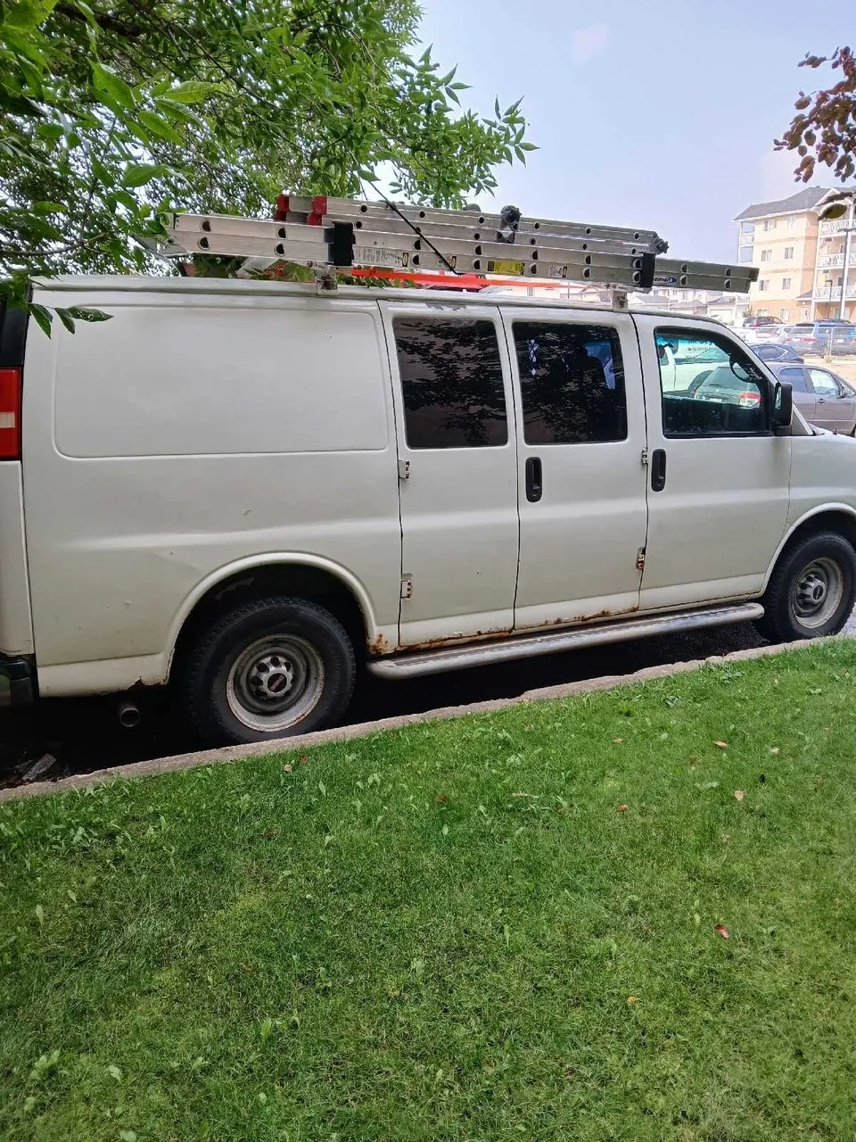 GMC Savana 2009 photo 4