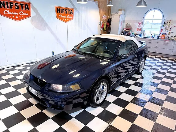 Ford Mustang 2001 photo 2
