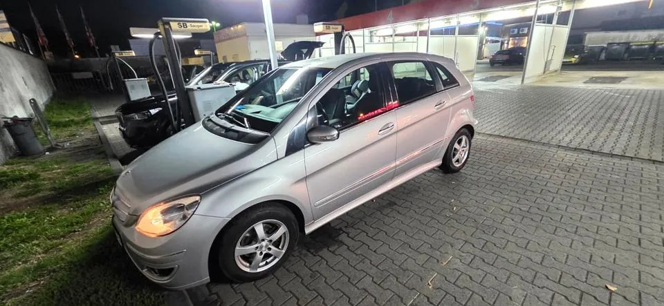 Mercedes-Benz B 170