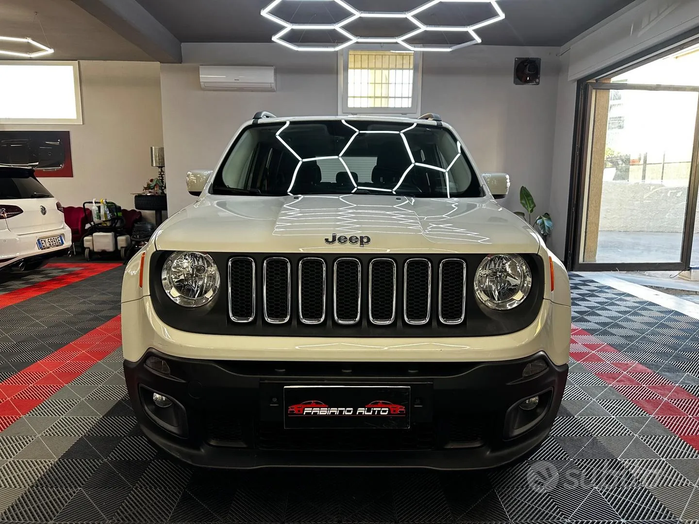 Jeep Renegade 2015 photo 2