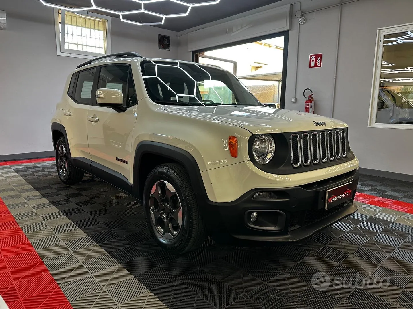 Jeep Renegade 2015 photo 3