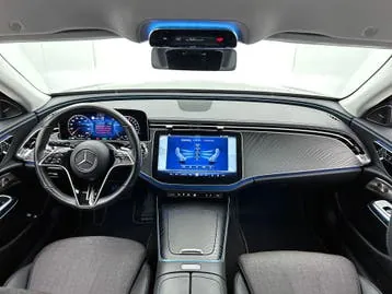 Mercedes-Benz E-Class 2024 photo 3