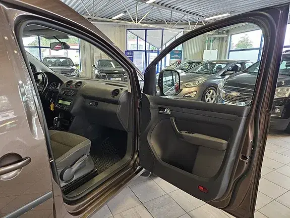 Volkswagen Caddy 2012 photo 4