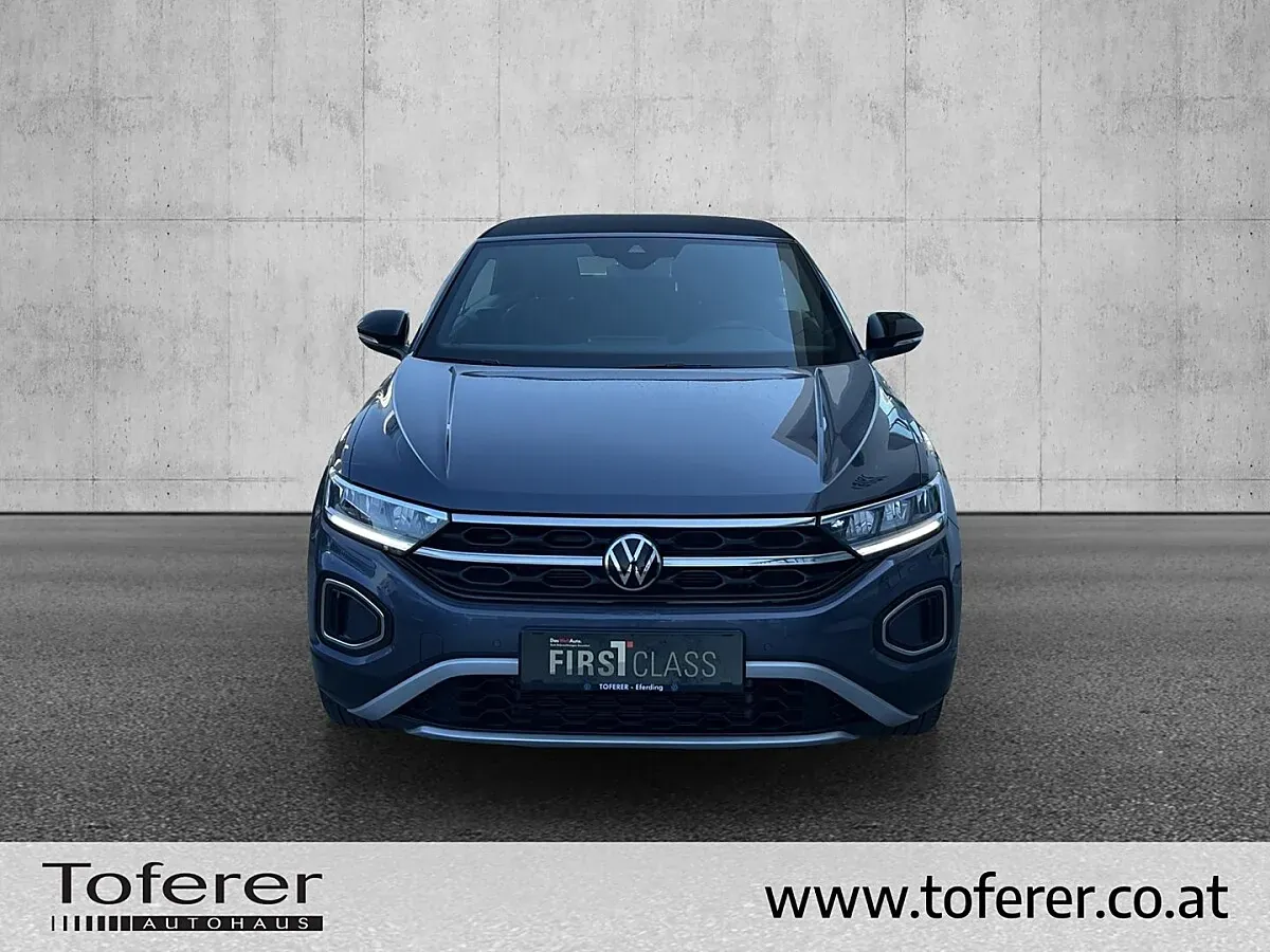Volkswagen T-Roc 2023 photo 2