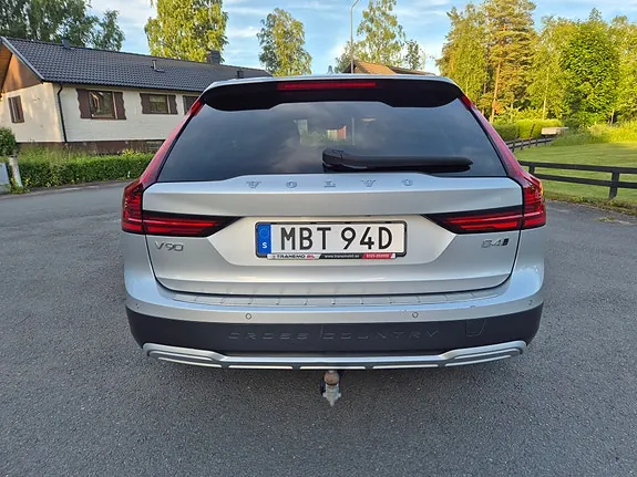 Volvo V90 Cross Country 2021 photo 2