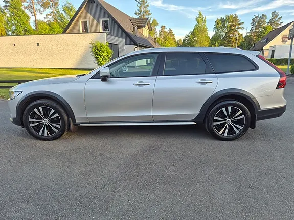 Volvo V90 Cross Country 2021 photo 3