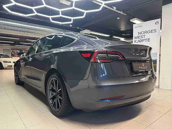 Tesla Model 3 2020 photo 5