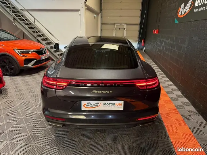 Porsche Panamera 2019 photo 4