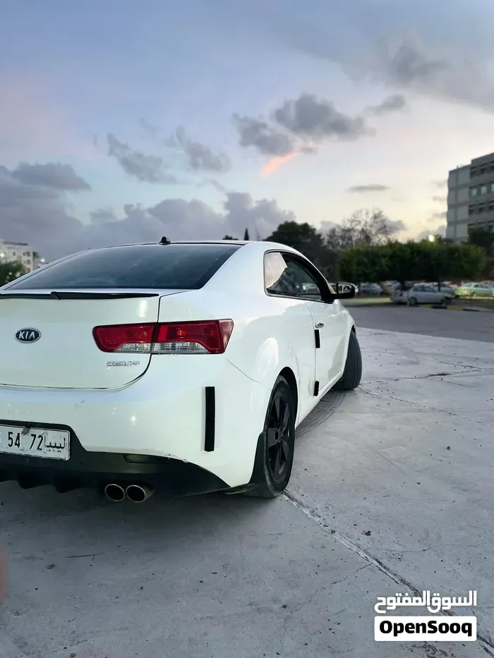 Kia Forte 2010 photo 3