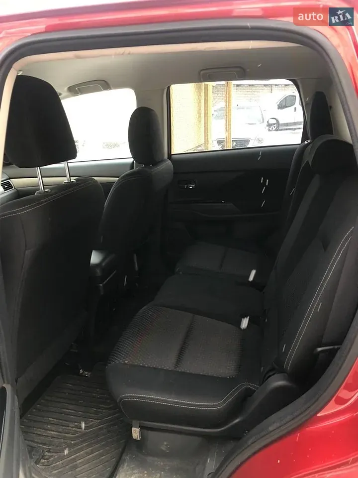 Mitsubishi Outlander 2016 photo 4
