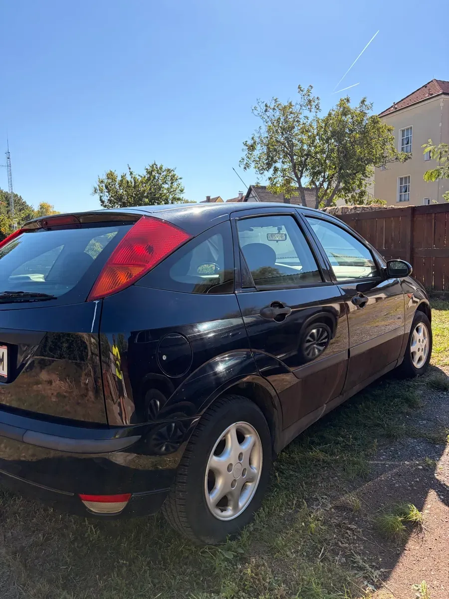 Ford Focus 2001 photo 3