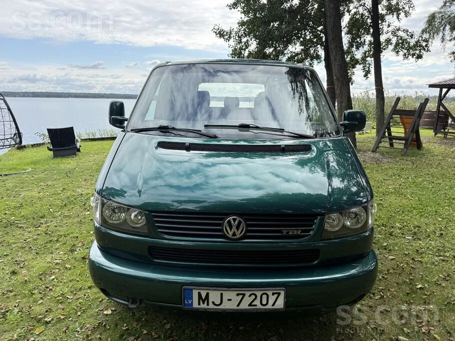 Volkswagen Multivan 1996 photo 2