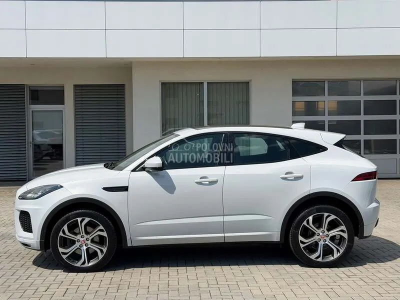 Jaguar E-Pace 2018 photo 3