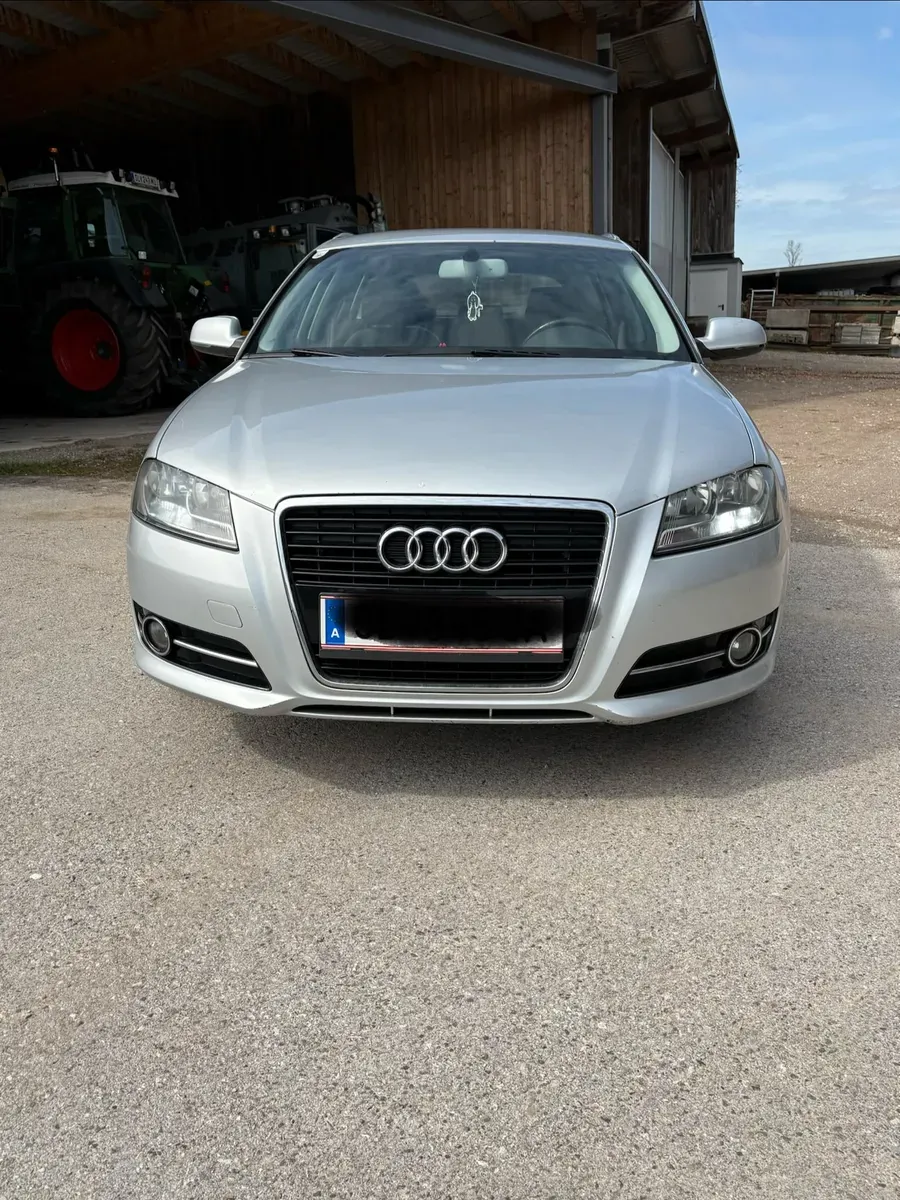 Audi A3 2012 photo 2