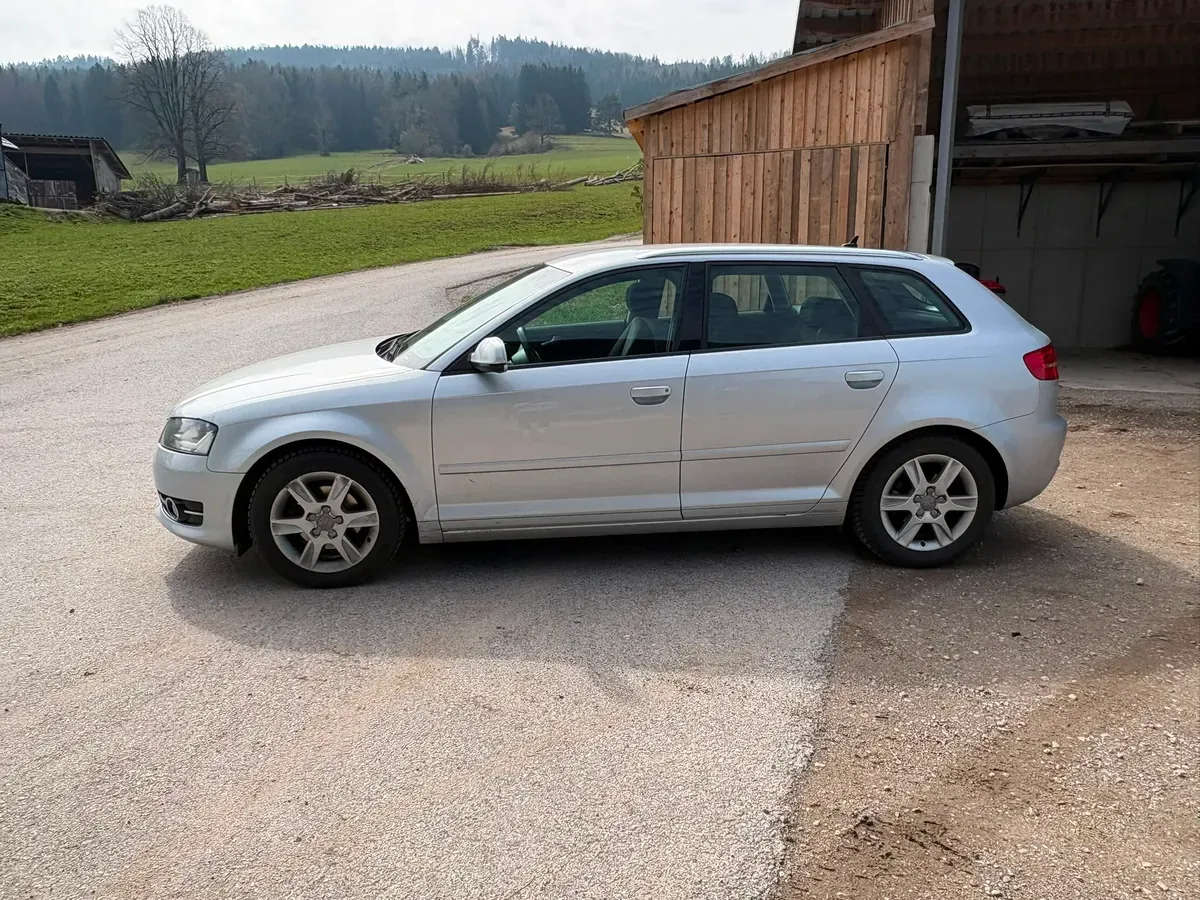 Audi A3 2012 photo 3