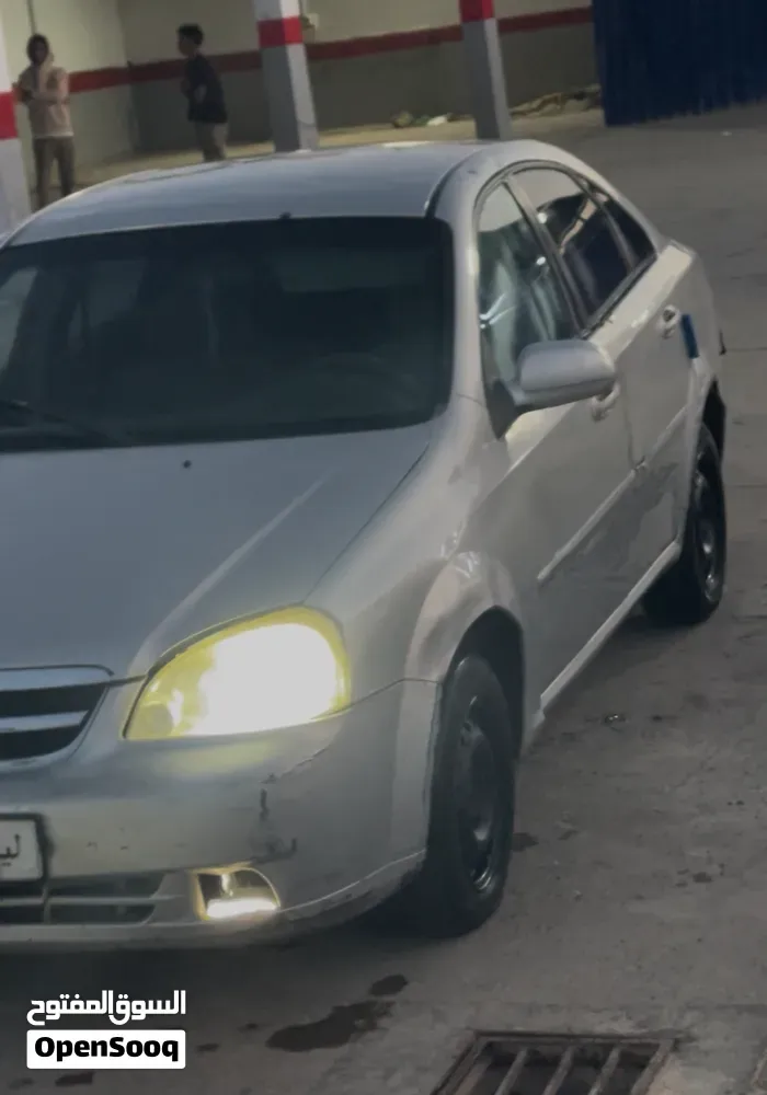 Chevrolet Optra 2012 photo 3