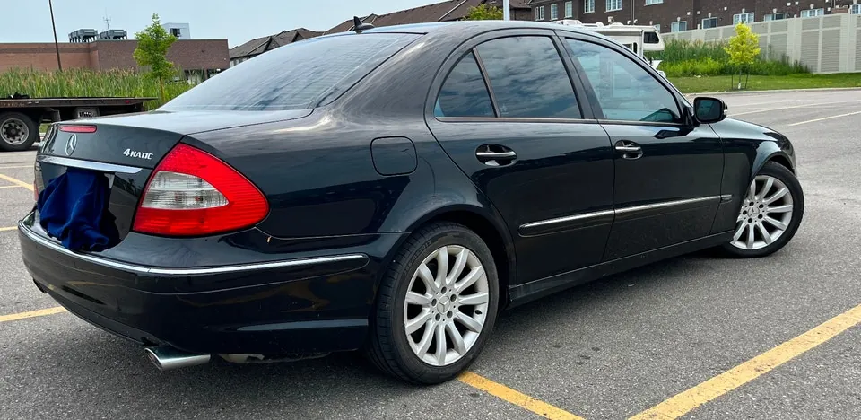 Mercedes-Benz E-Class 2009 photo 2