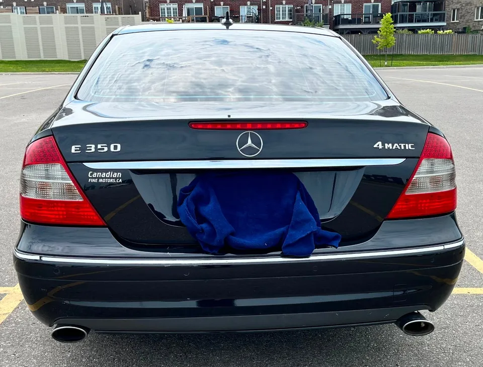 Mercedes-Benz E-Class 2009 photo 4