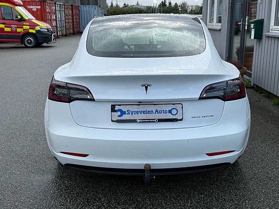 Tesla Model 3 2020 photo 5