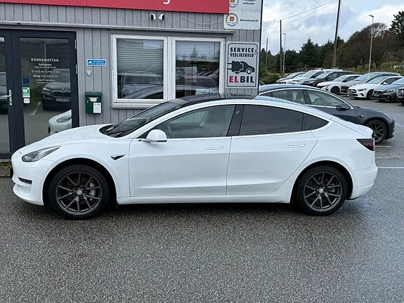 Tesla Model 3 2020 photo 3