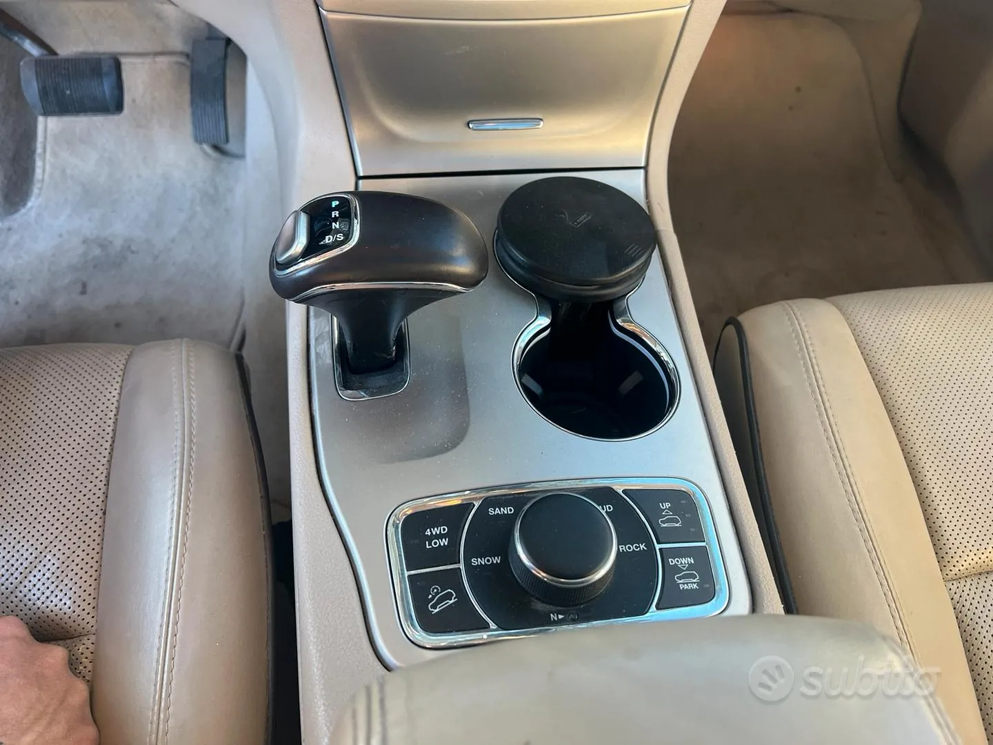 Jeep Grand Cherokee 2014 photo 4