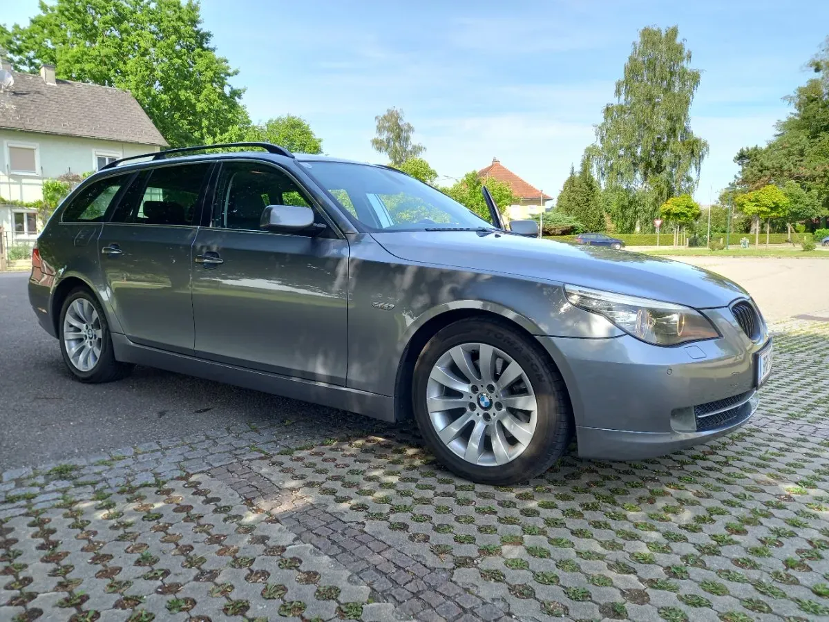 BMW 5 Series 2007 photo 2