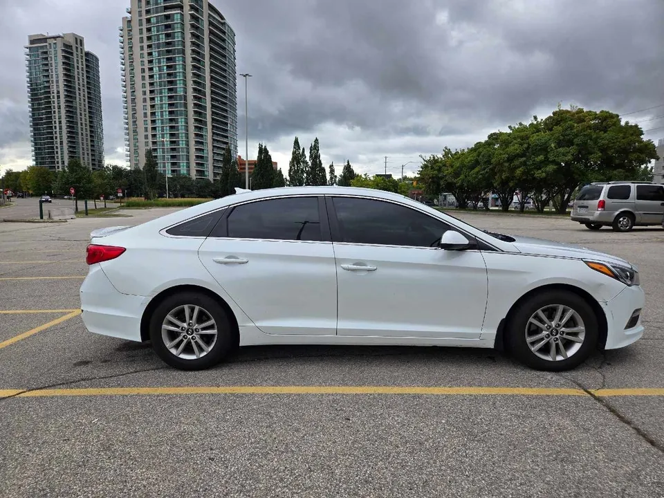 Hyundai Sonata 2015 photo 2
