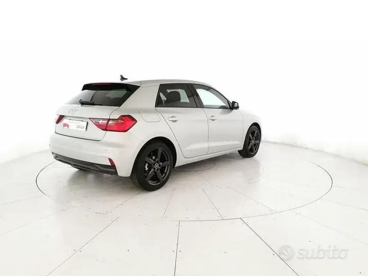 Audi A1 2026 photo 3