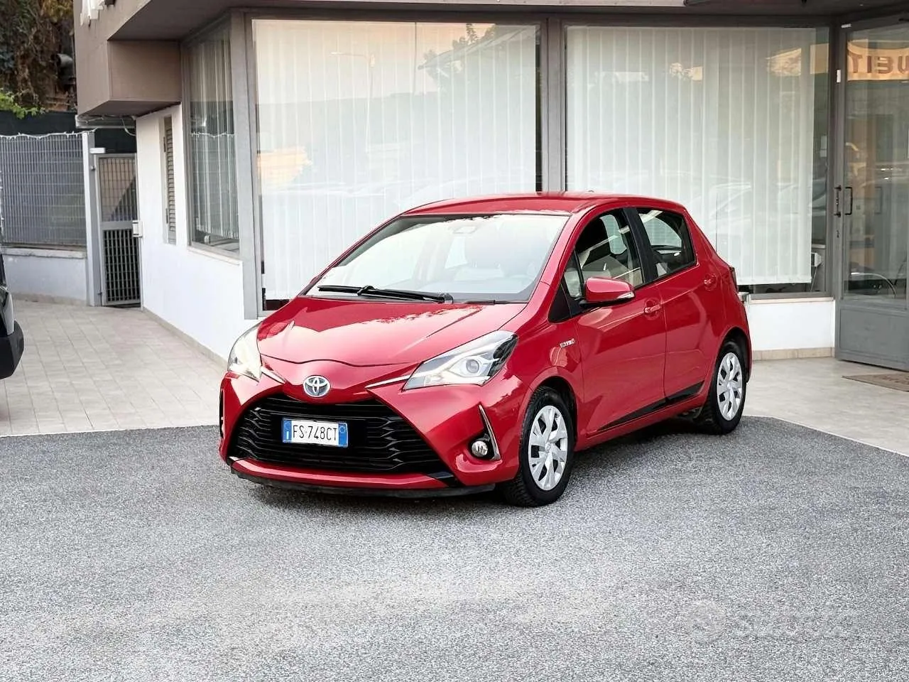 Toyota Yaris 2018 photo 3