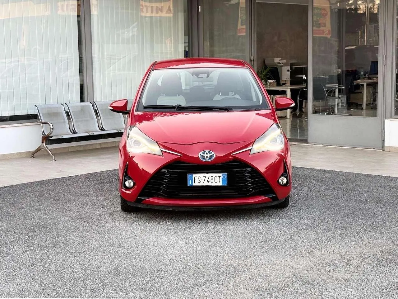 Toyota Yaris 2018 photo 2