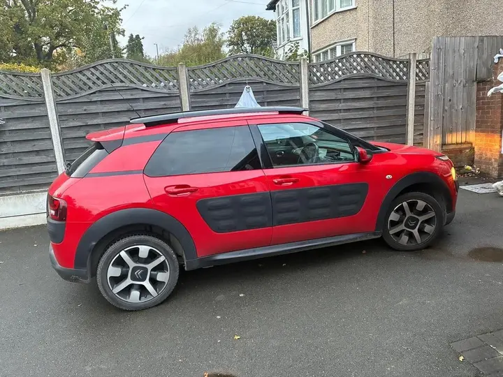 Citroen C4 Cactus 2015 photo 2