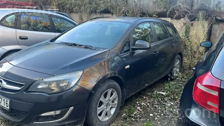 Opel Astra 2012 photo 3