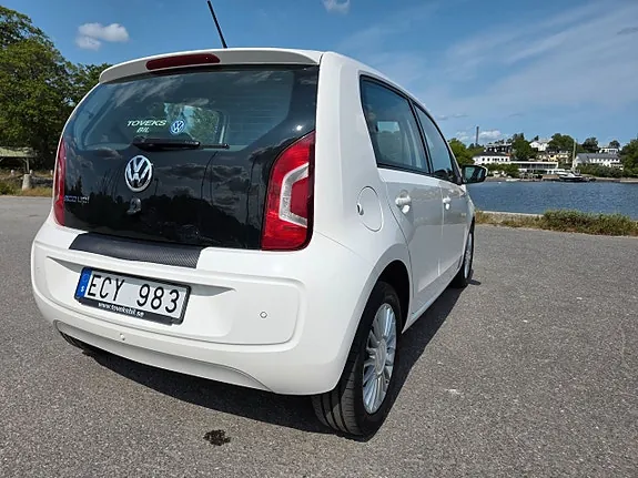 Volkswagen Up 2014 photo 5