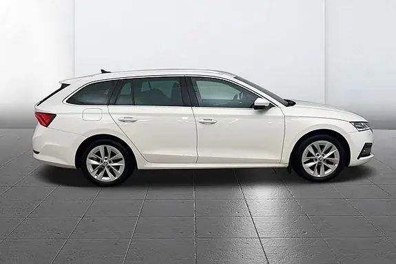 Skoda Octavia 2022 photo 4
