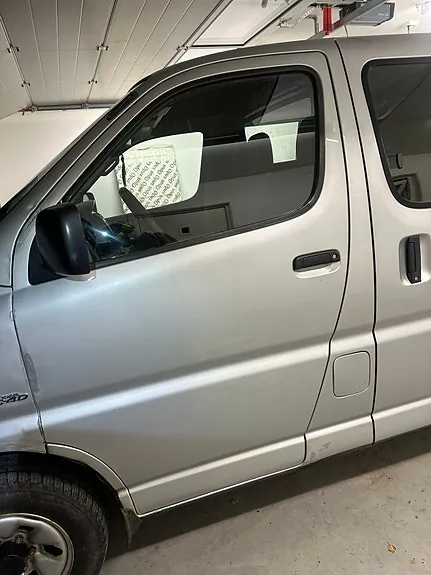 Toyota Hiace 2006 photo 2