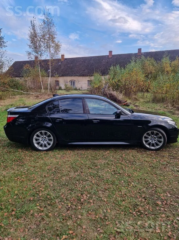 BMW E60 2008 photo 5