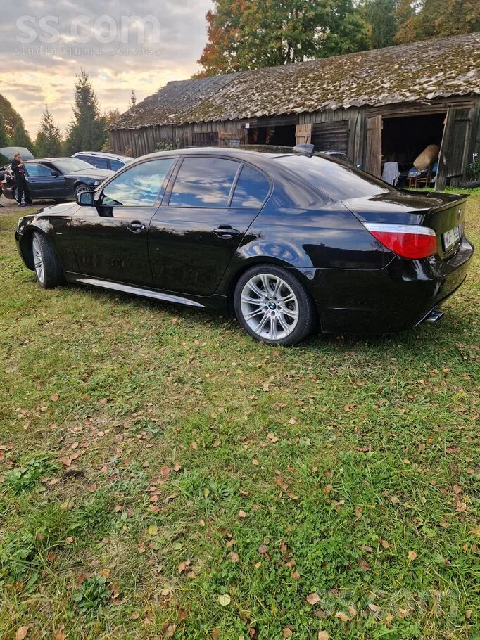BMW E60 2008 photo 4