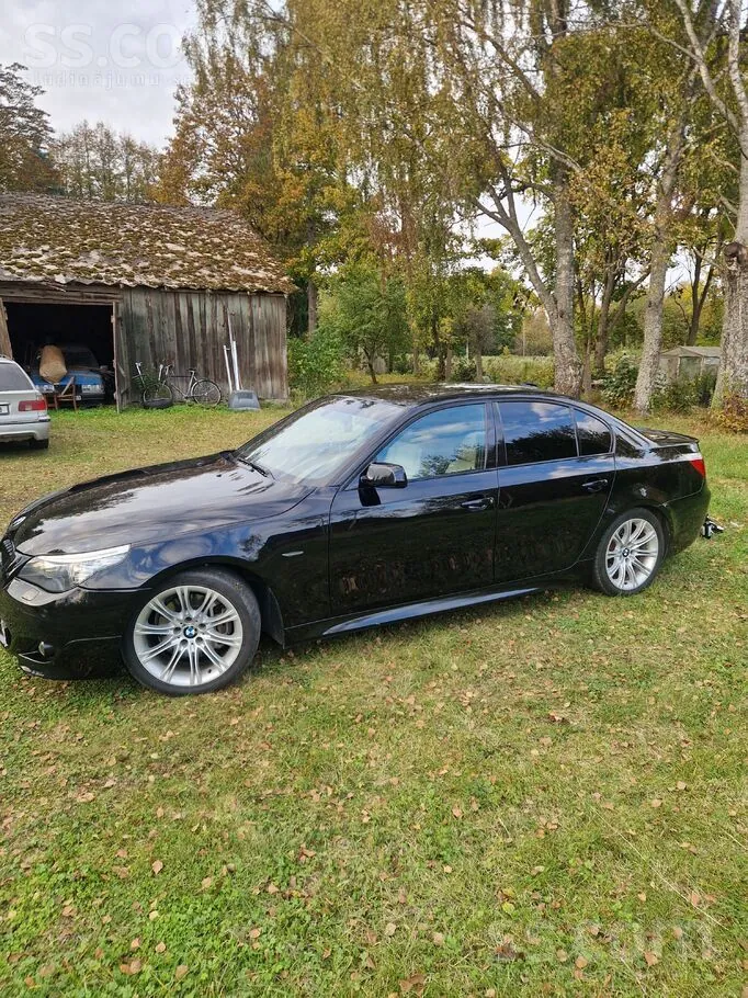 BMW E60 2008 photo 3