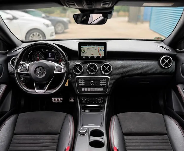 Mercedes-Benz A-Class 2016 photo 3