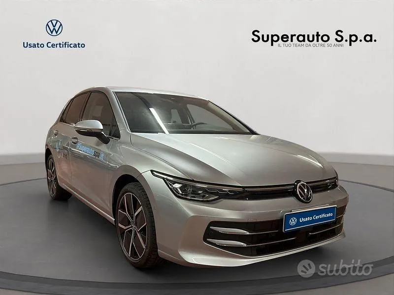 Volkswagen Golf 2025 photo 3