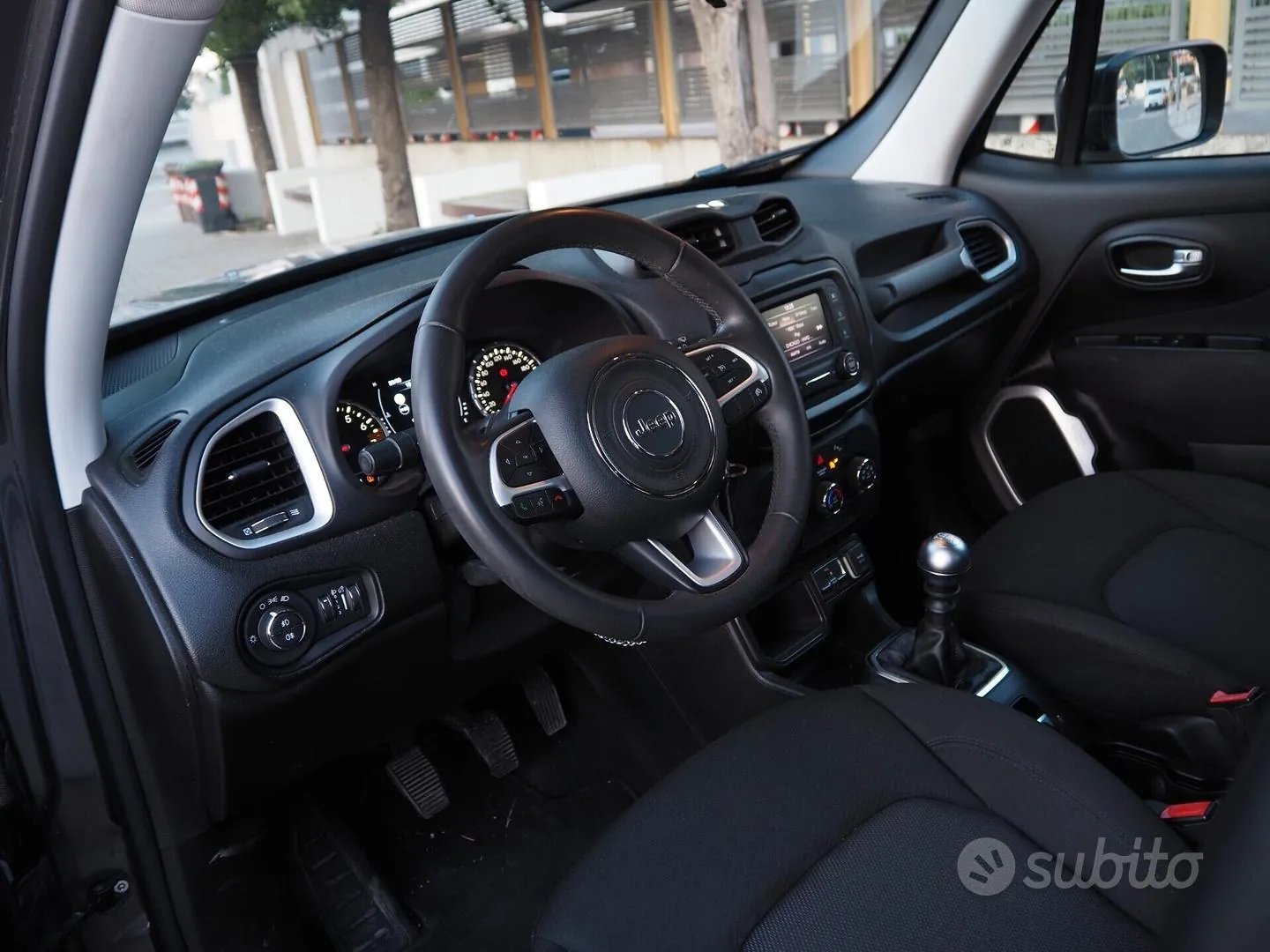 Jeep Renegade 2019 photo 4