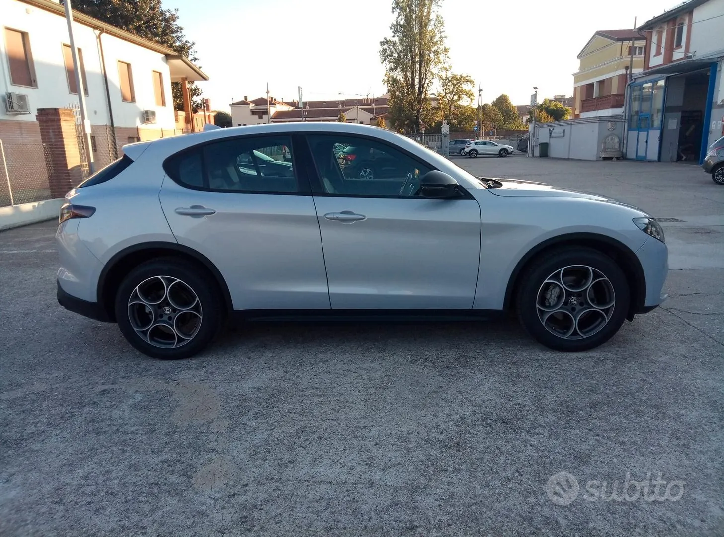 Alfa Romeo Stelvio 2023 photo 2