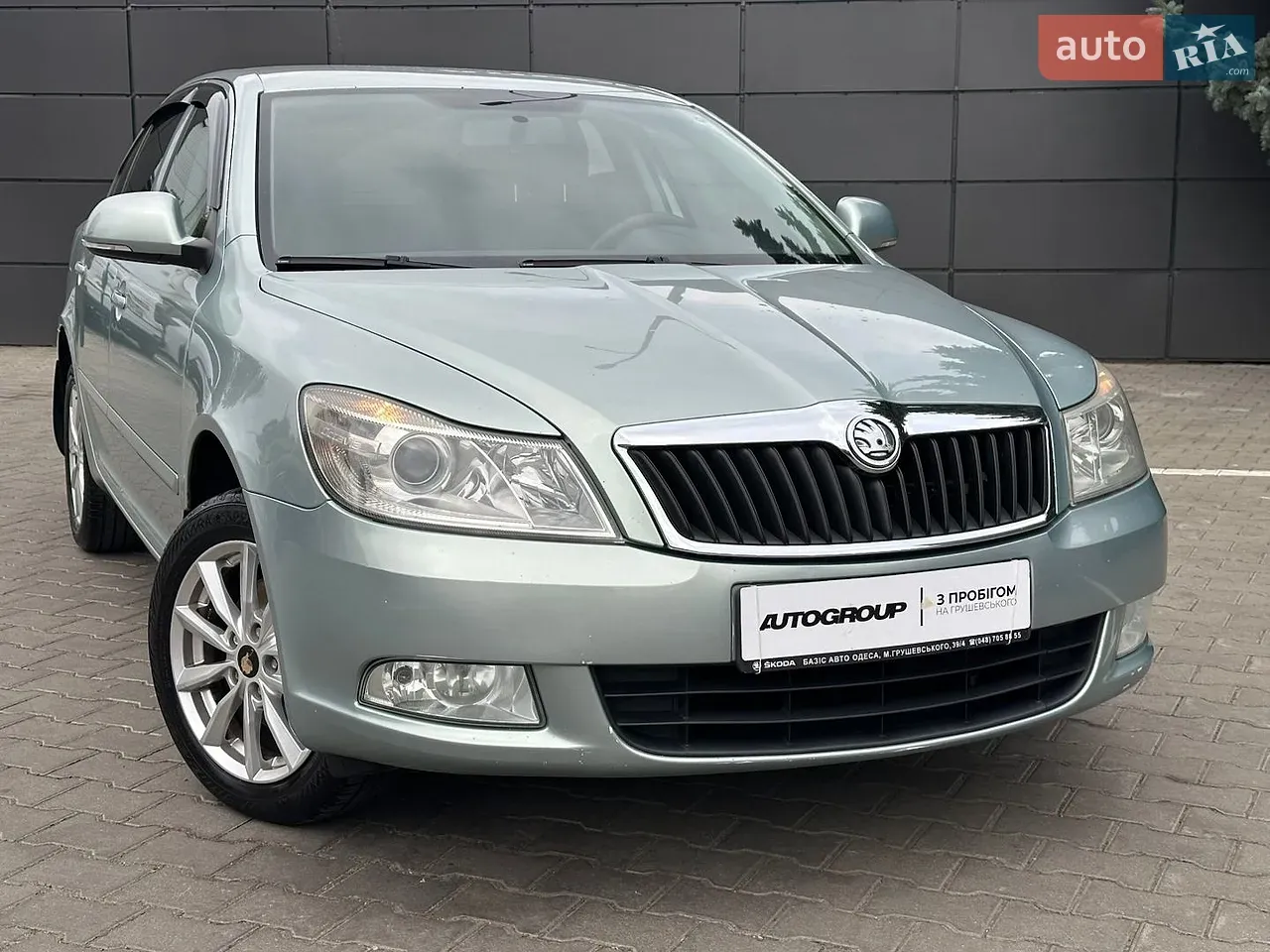 Skoda Octavia 2010 photo 2