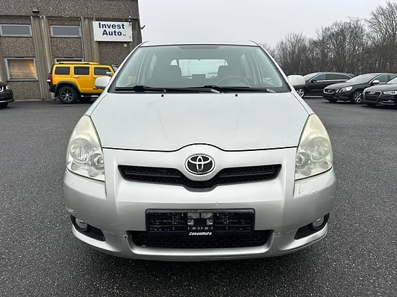 Toyota Corolla Verso 2008 photo 2