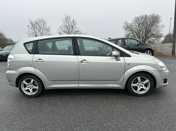 Toyota Corolla Verso 2008 photo 4