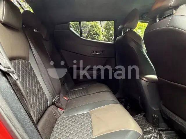 Toyota C-Hr 2019 photo 5